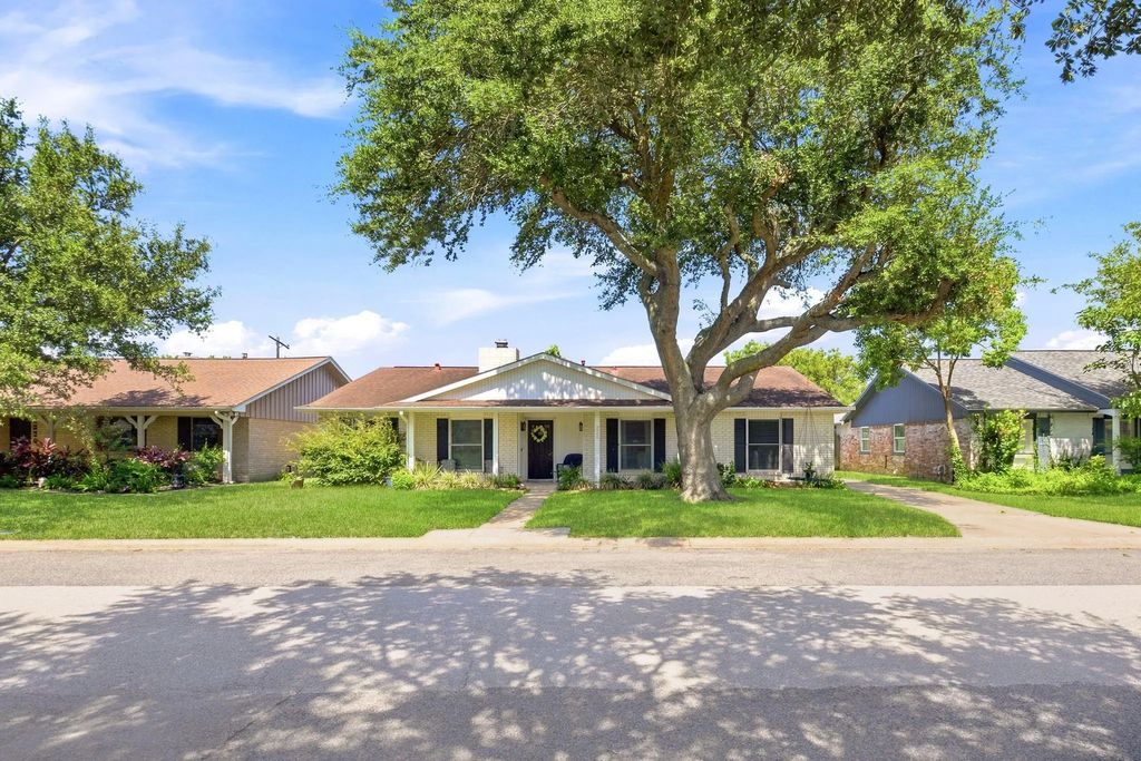 3002 Beluche Drive, Galveston