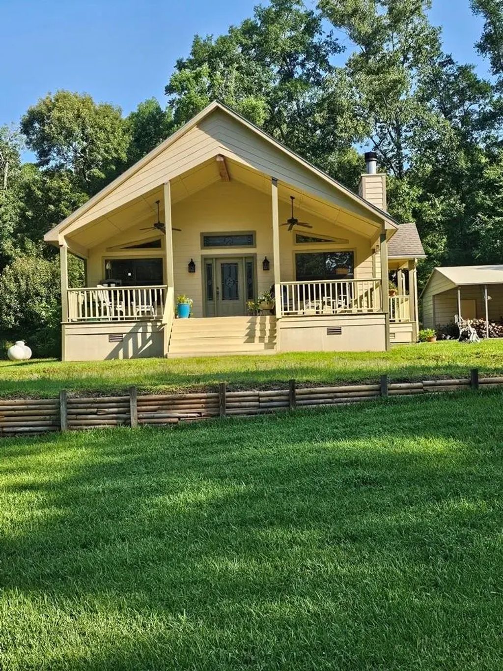 115 Lake Crest Drive, Etoile