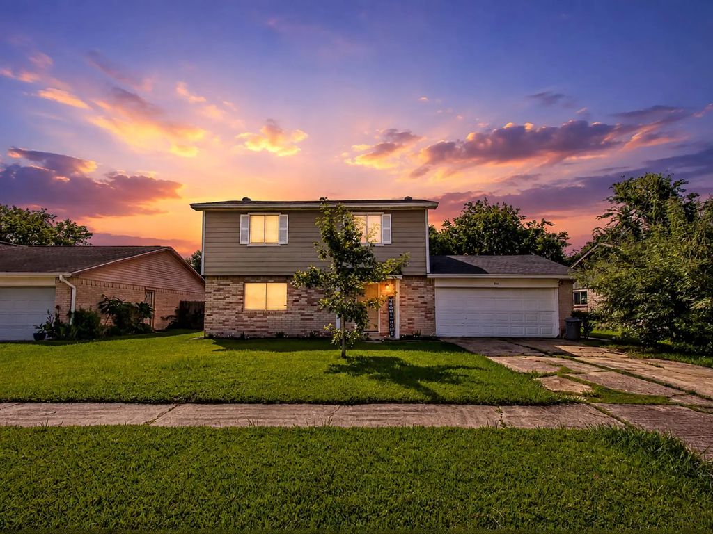 214 Brookdale Drive, League City