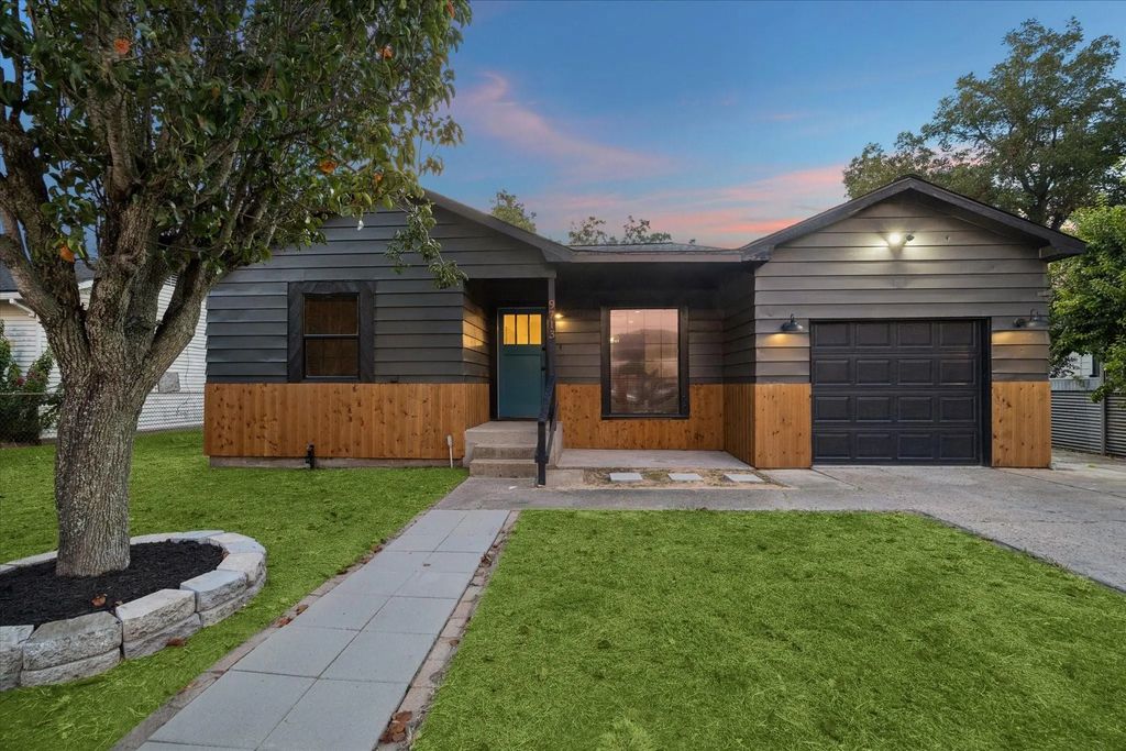 9713 Clark Road, Houston