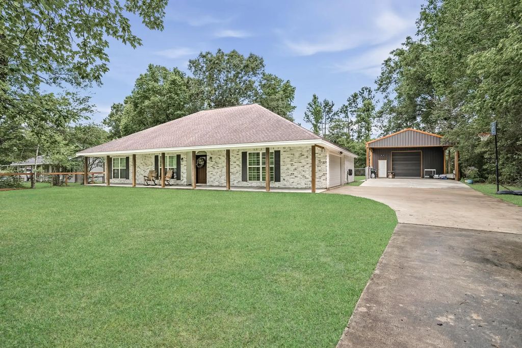 8235 Keith Road, Lumberton