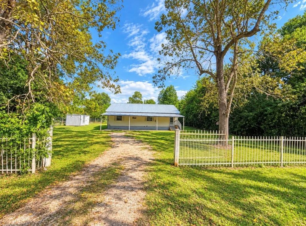 25414 Wildwood Lane, Huffman