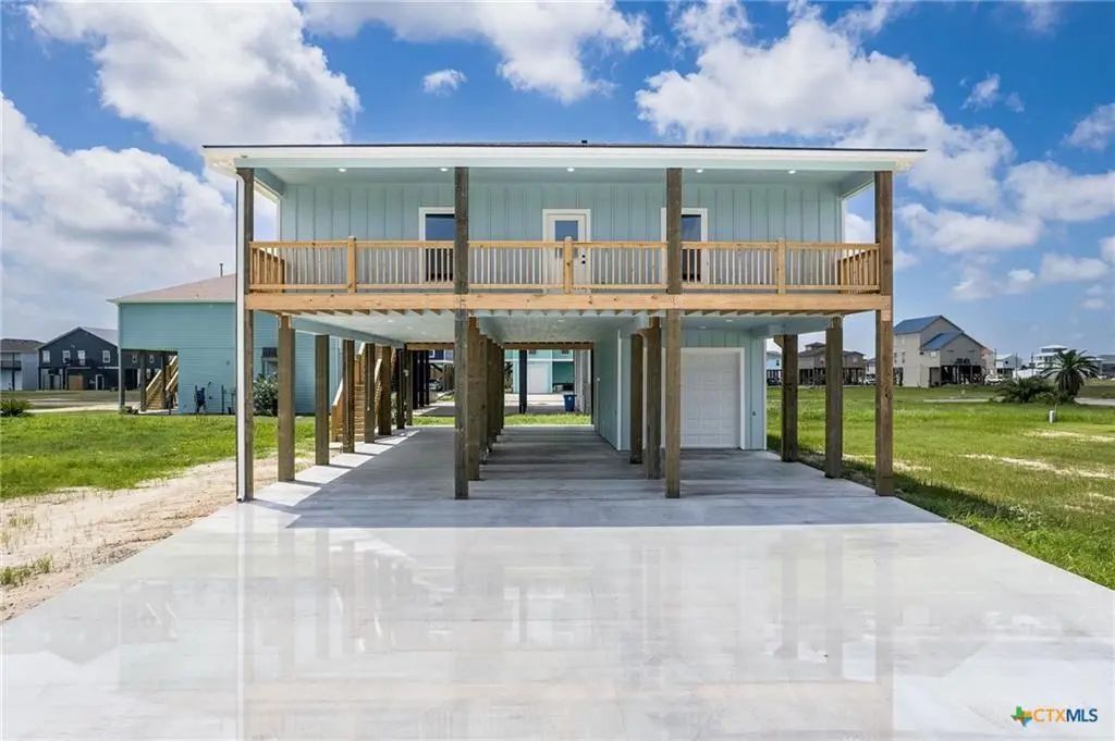 74 Whooping Crane Street, Port O Connor