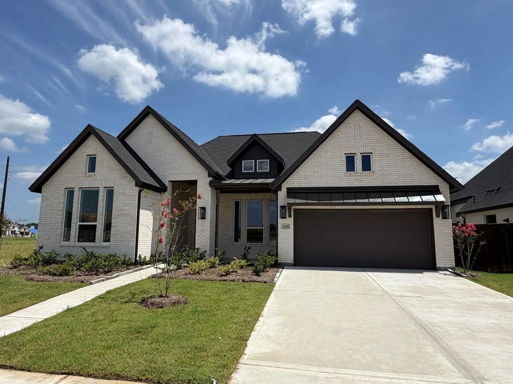 12206 Denham Drive, Mont Belvieu