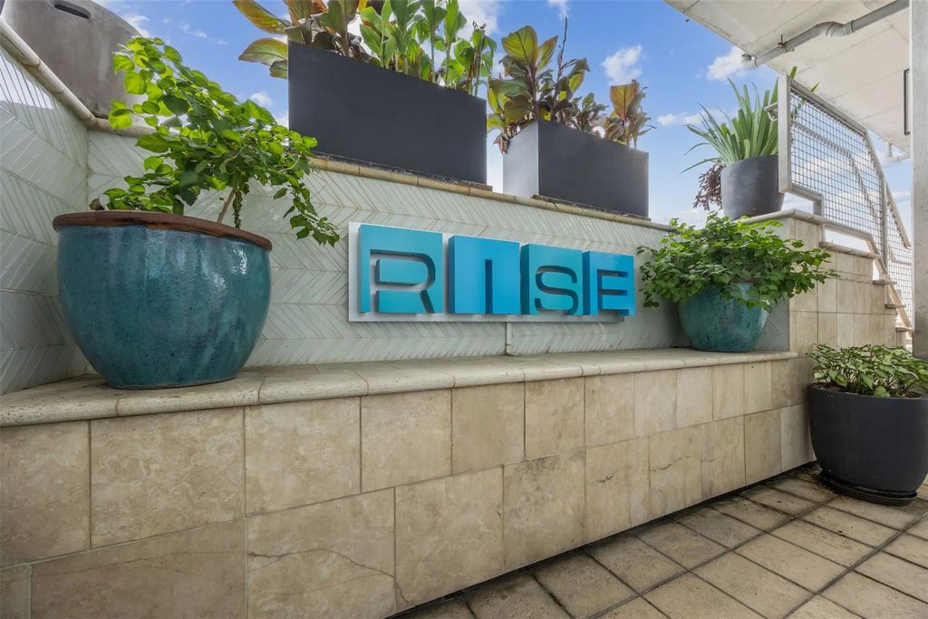 Rise | 2000 Bagby Street 7414 | $410000