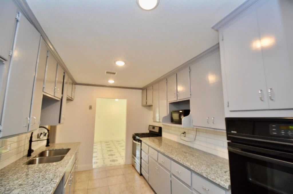 10610 Fleming Drive, Houston