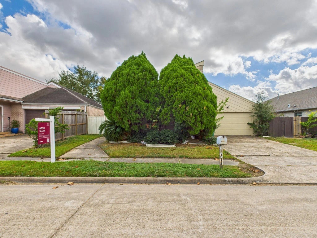 7611 Hopewell Lane, Houston