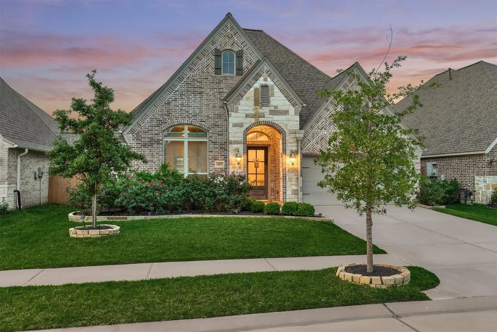 4097 Emerson Cove Drive, Spring