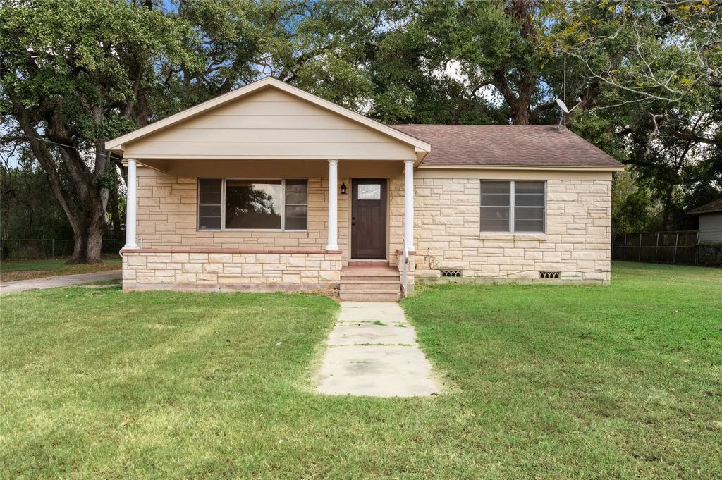 940 Hardeman Street, Sealy