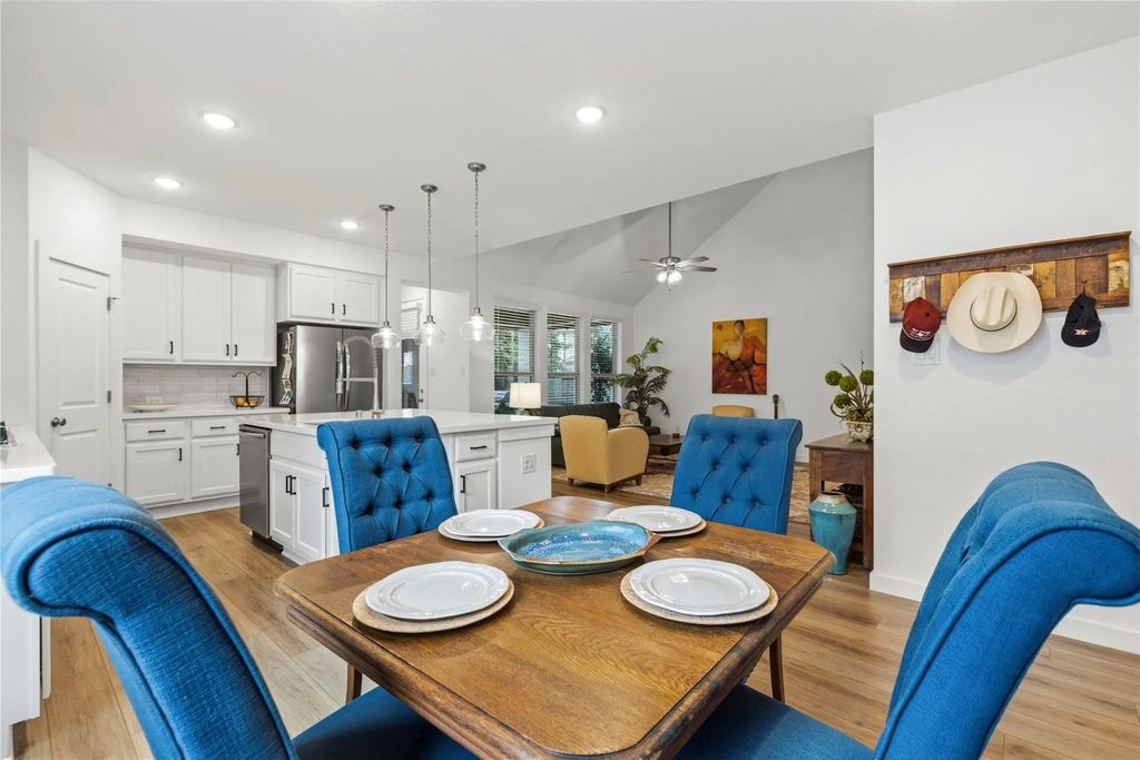 414 Soapberry Tree Court, Willis