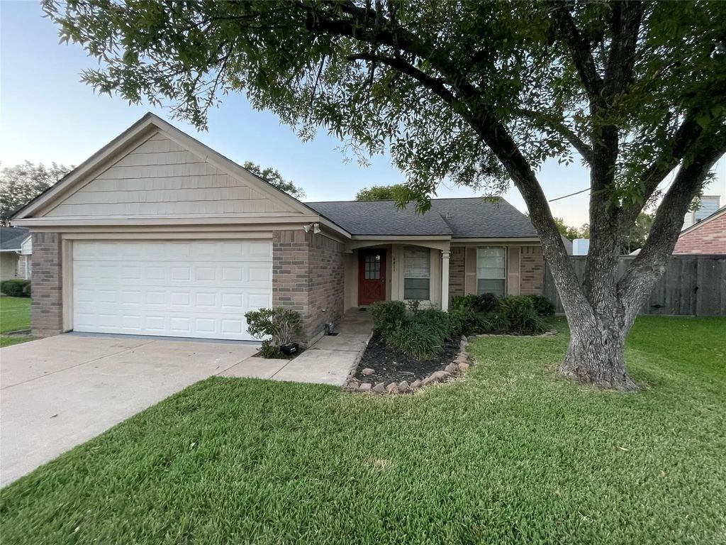 4411 Treasure Trail, Sugar Land