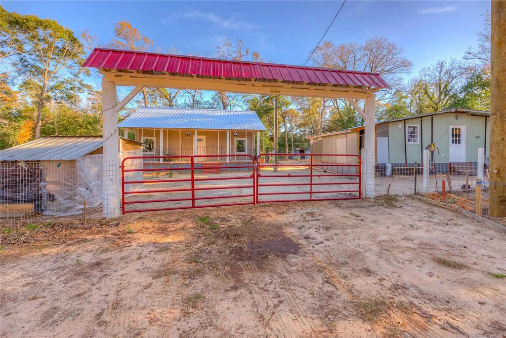 186 Baletka Boulevard, Livingston