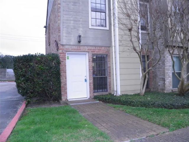 9901 Sharpcrest Street D1, Houston