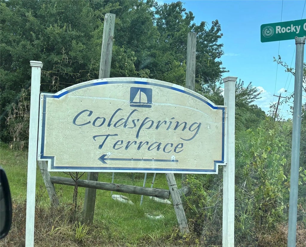 Hillcrest Drive, Coldspring