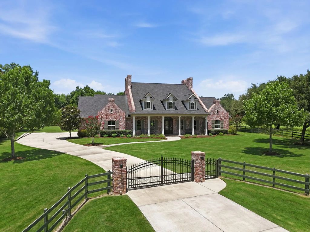 32102 Rolling Woods Trail, Fulshear