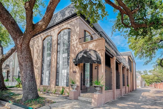 7502 Olympia Drive, Houston