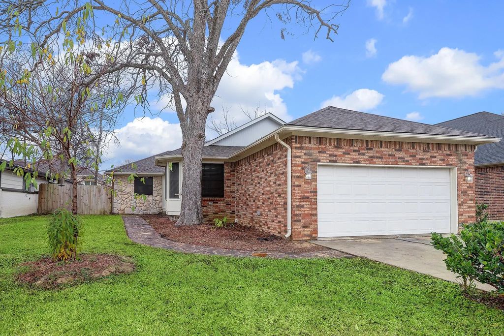 10711 Hillside Drive, Montgomery