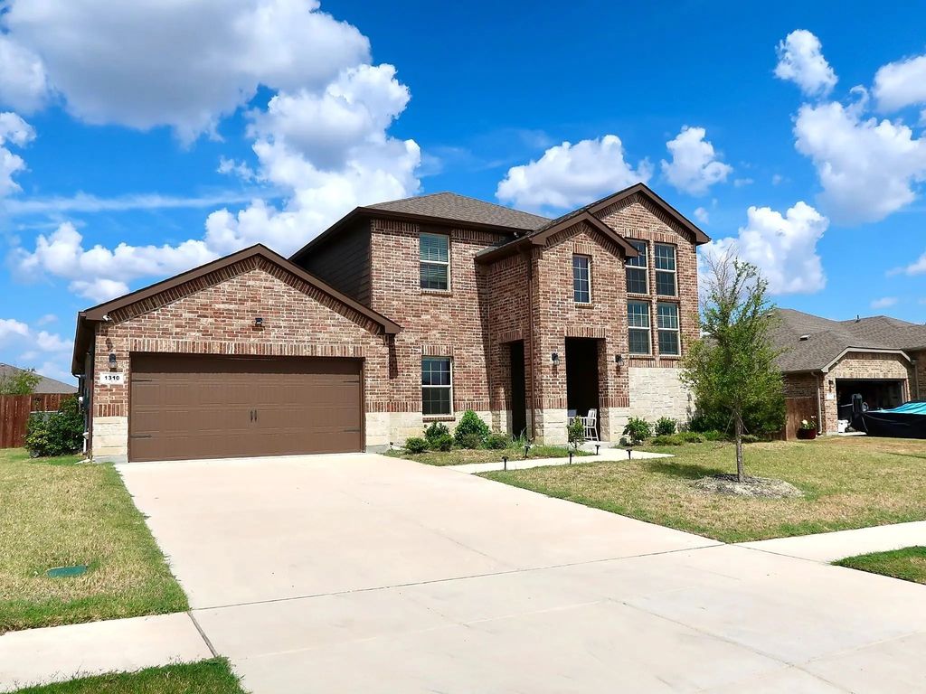 1310 Tophill Drive, Cedar Hill