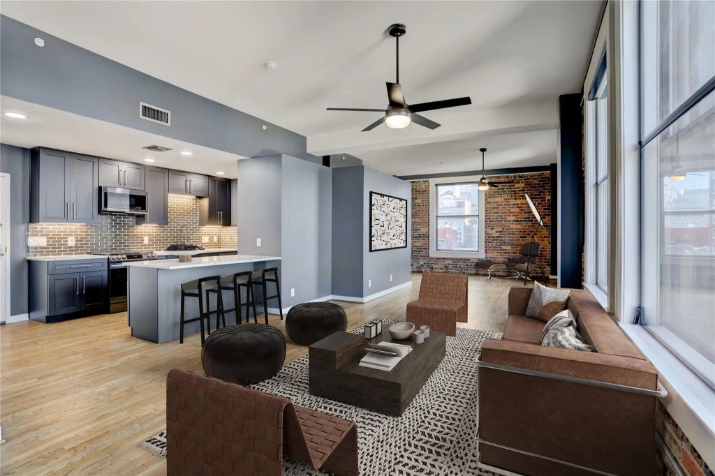 915 Franklin Street 6d, Houston