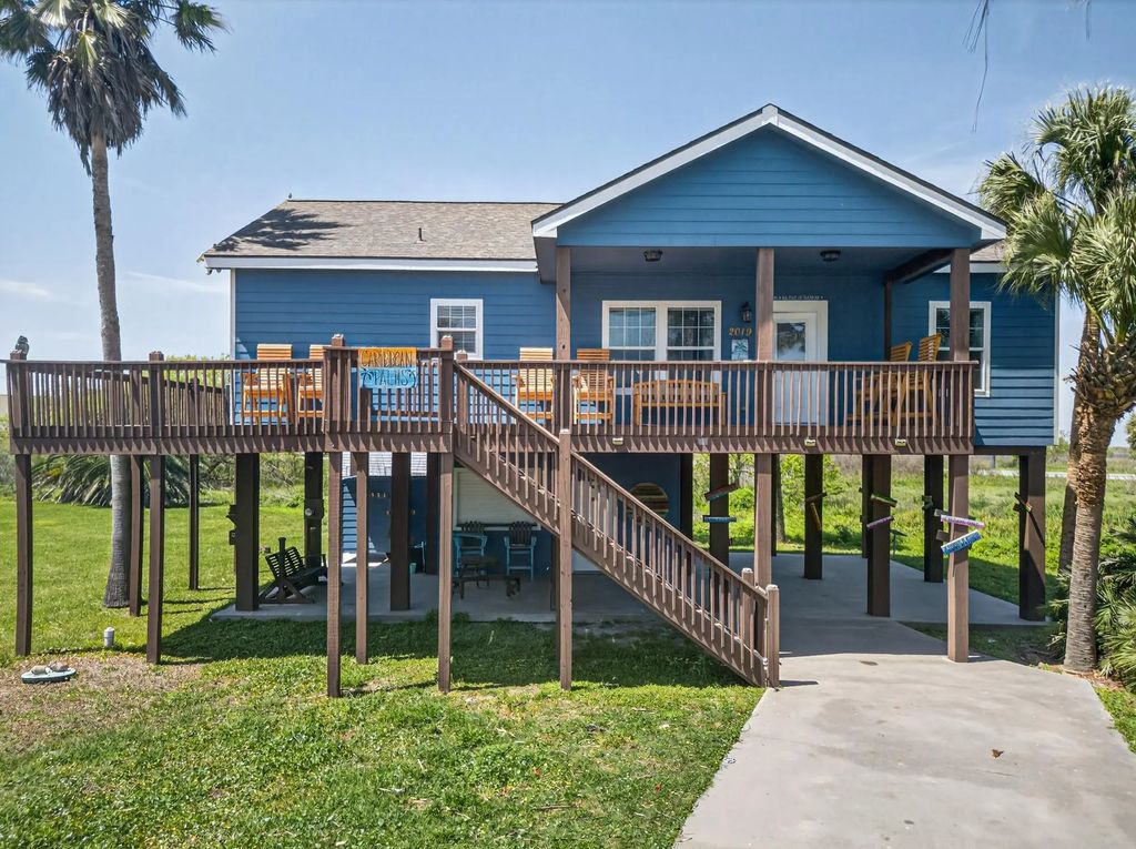 2019 Flamingo Drive, Crystal Beach