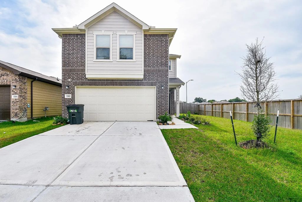 15102 Darbydale Drive, Houston