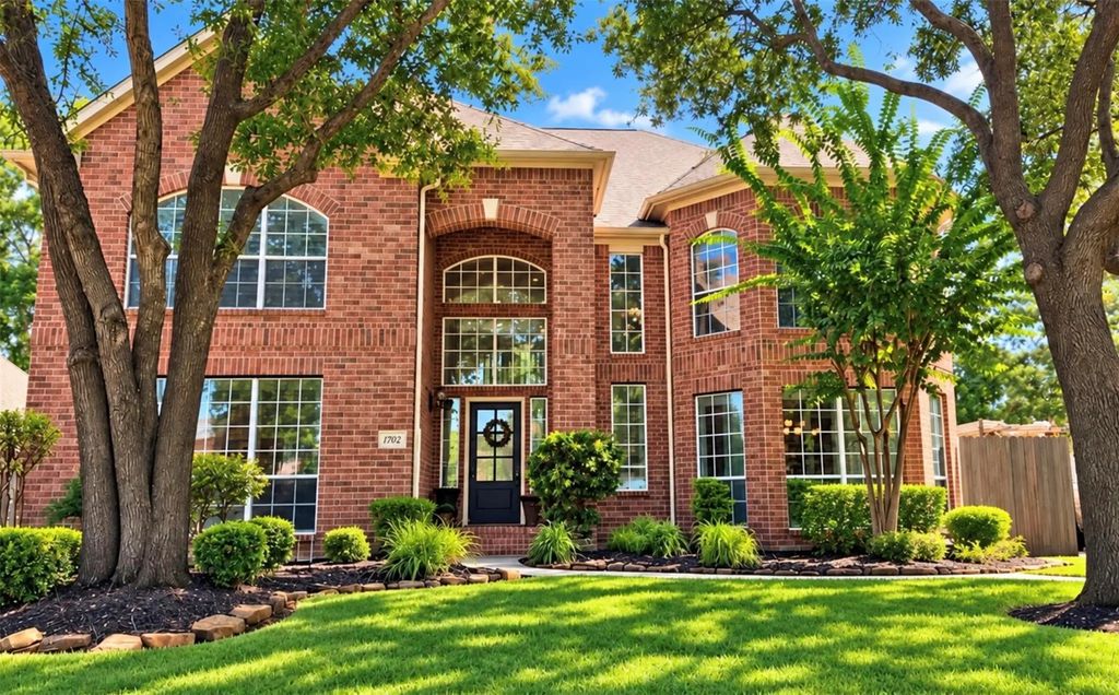 17402 Memorial Trace Drive, Spring
