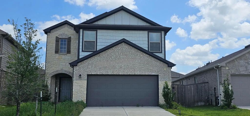 15000 Rustic Moon Road, Conroe