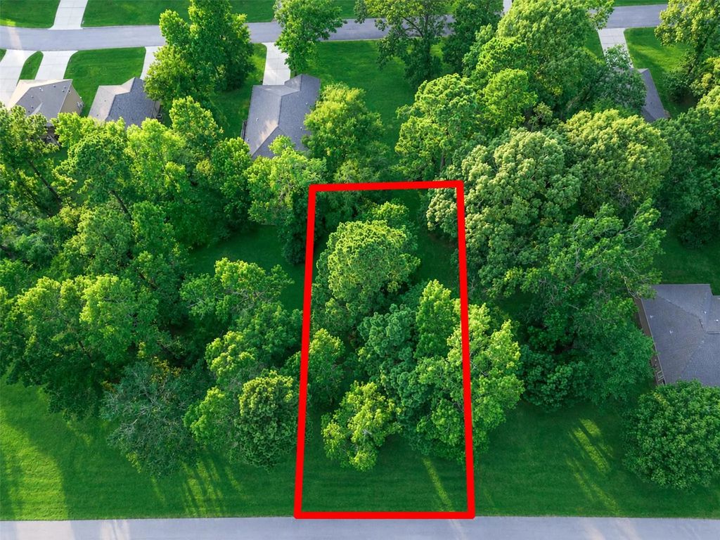 100 N Forest Drive, Huntsville
