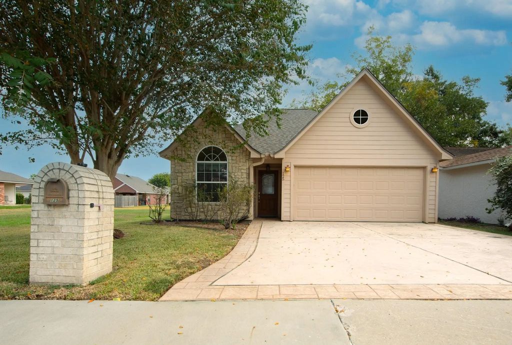 125 Golfview Drive, Conroe