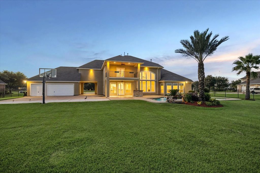 4511 Creek Point Lane, Missouri City