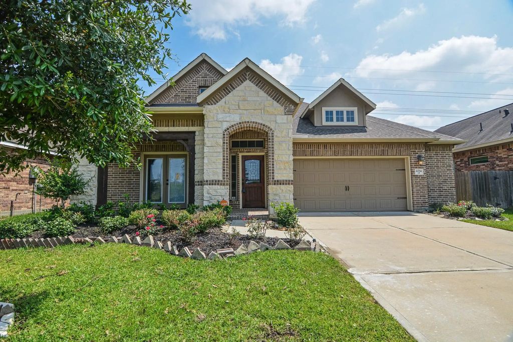22714 Little Blue Stem Drive, Tomball