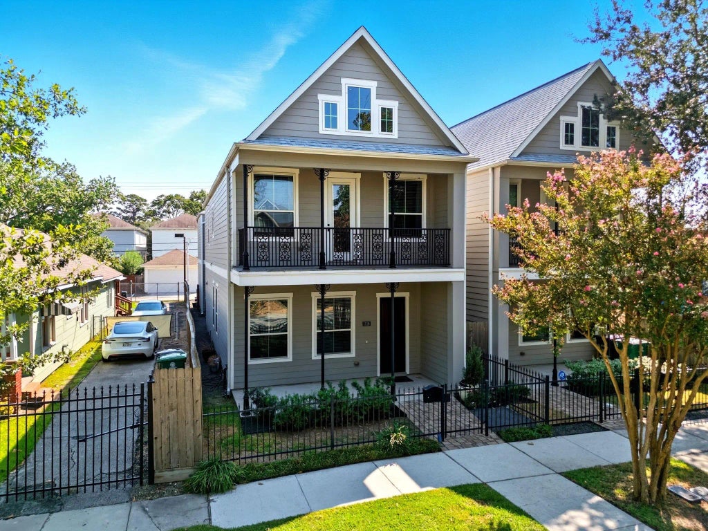 1116 Waverly Street, Houston