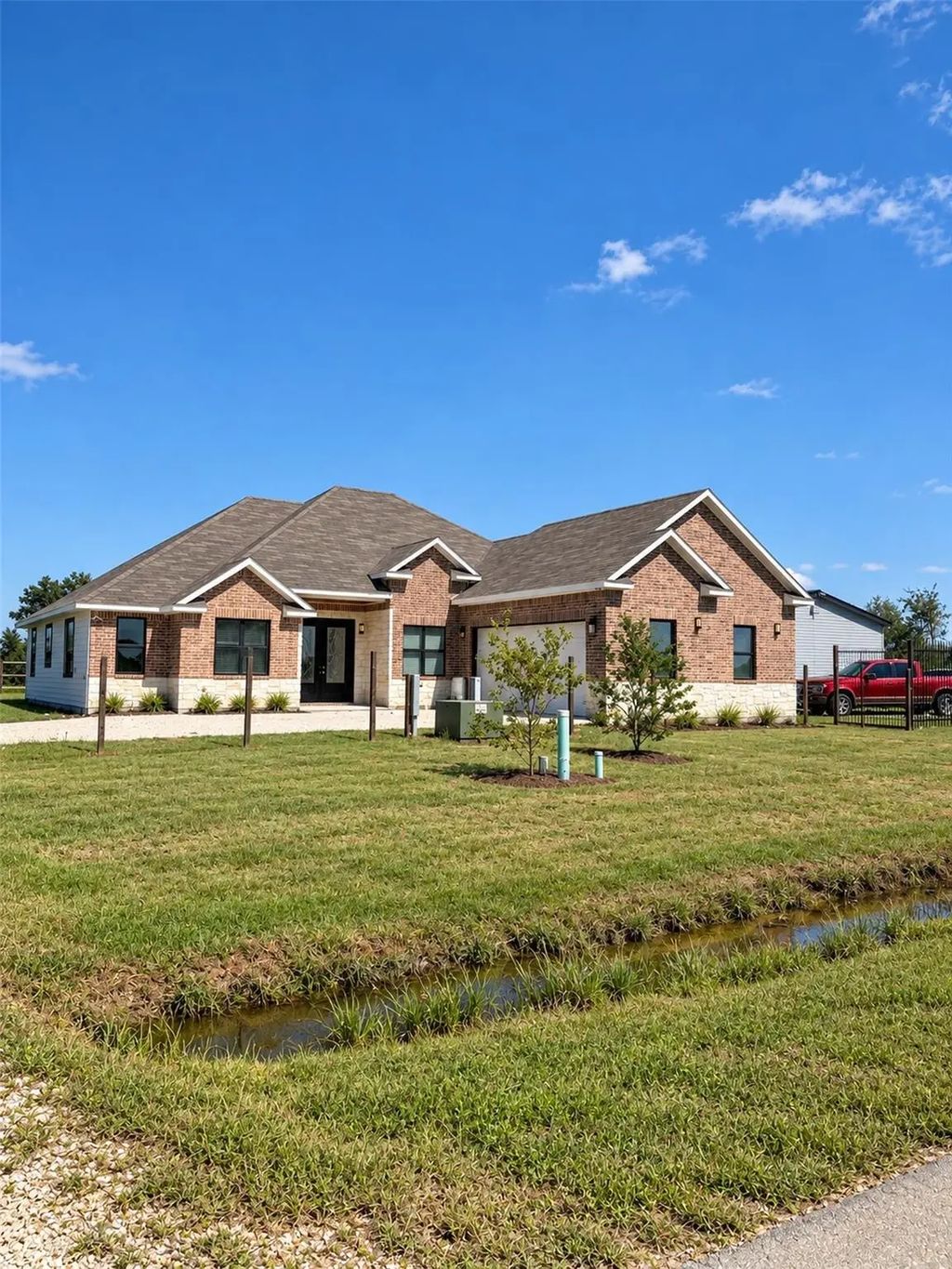 1323 Road 5723, Cleveland