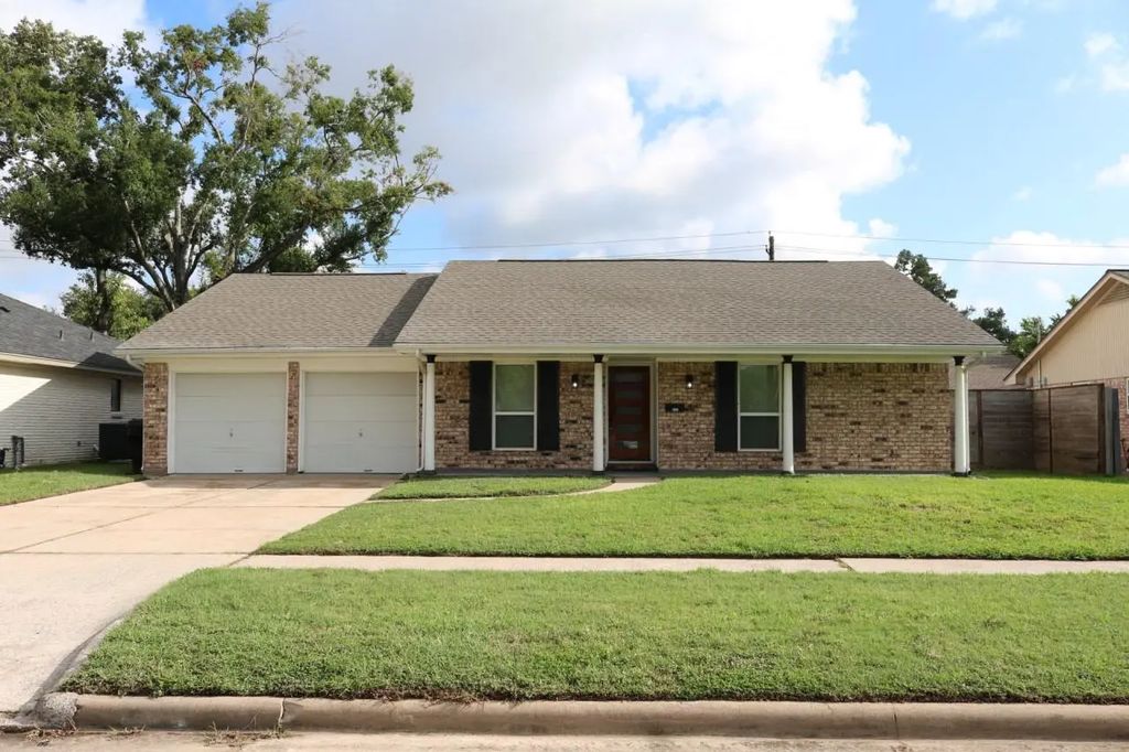 2427 Droxford Drive, Houston