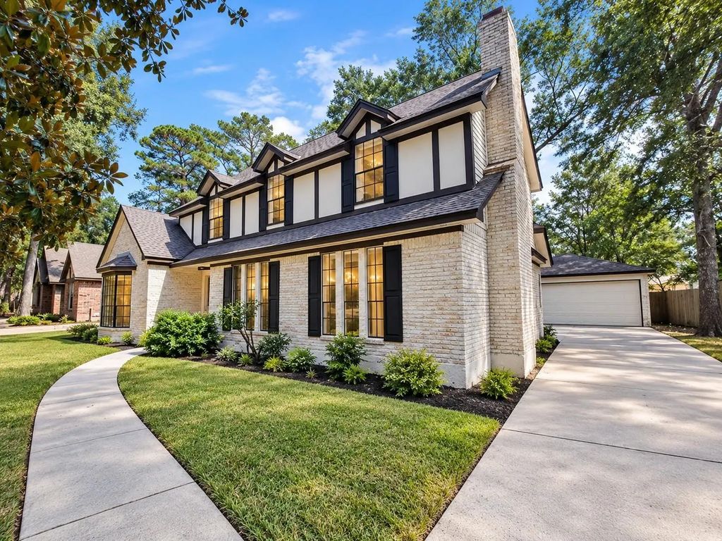 449 Stephen F Austin Drive, Conroe