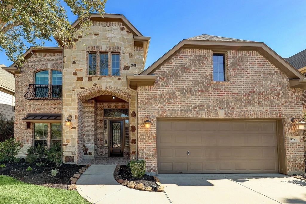 8338 Sedona Ridge Drive, Cypress