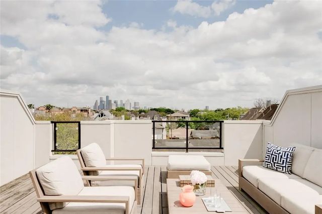 1802 Huldy, Houston