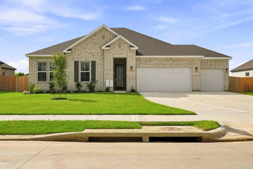 12026 Old Fashion Circle, Mont Belvieu