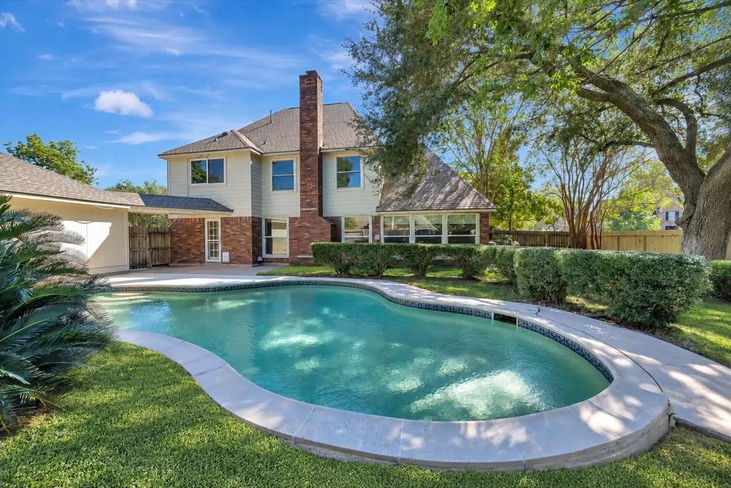15403 Willow Shores Drive, Houston