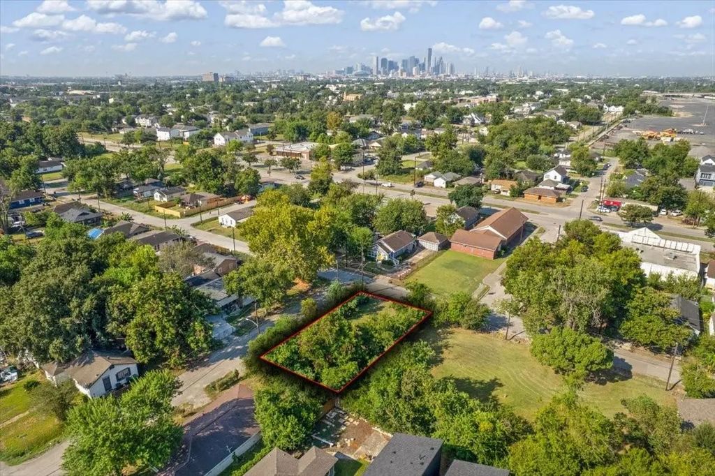 2302 Chew Street Street, Houston