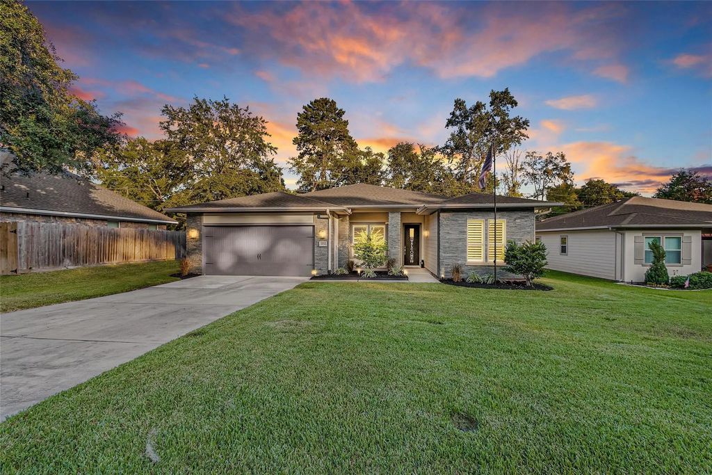 15714 Corinthian Way, Willis
