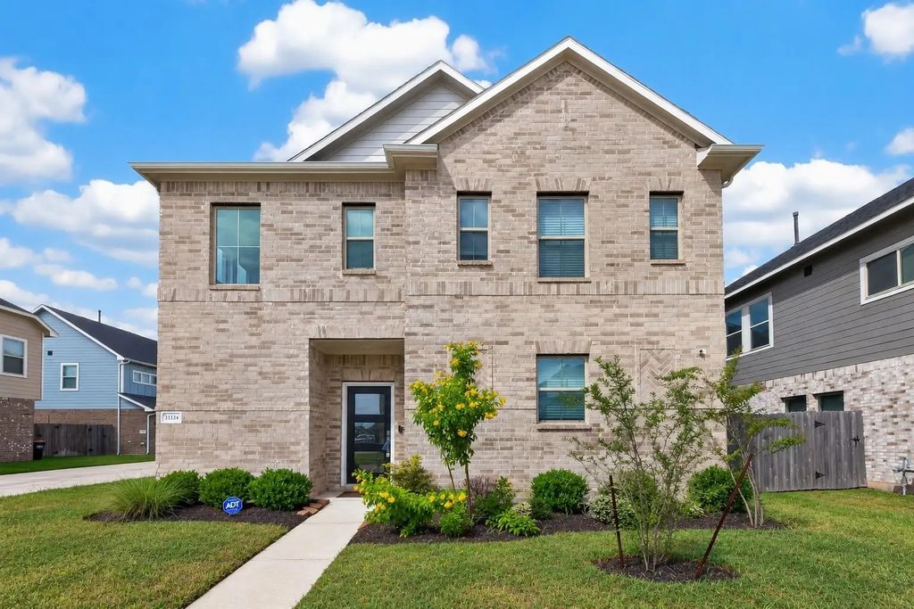 31134 Mahogany Fir Trail, Hockley