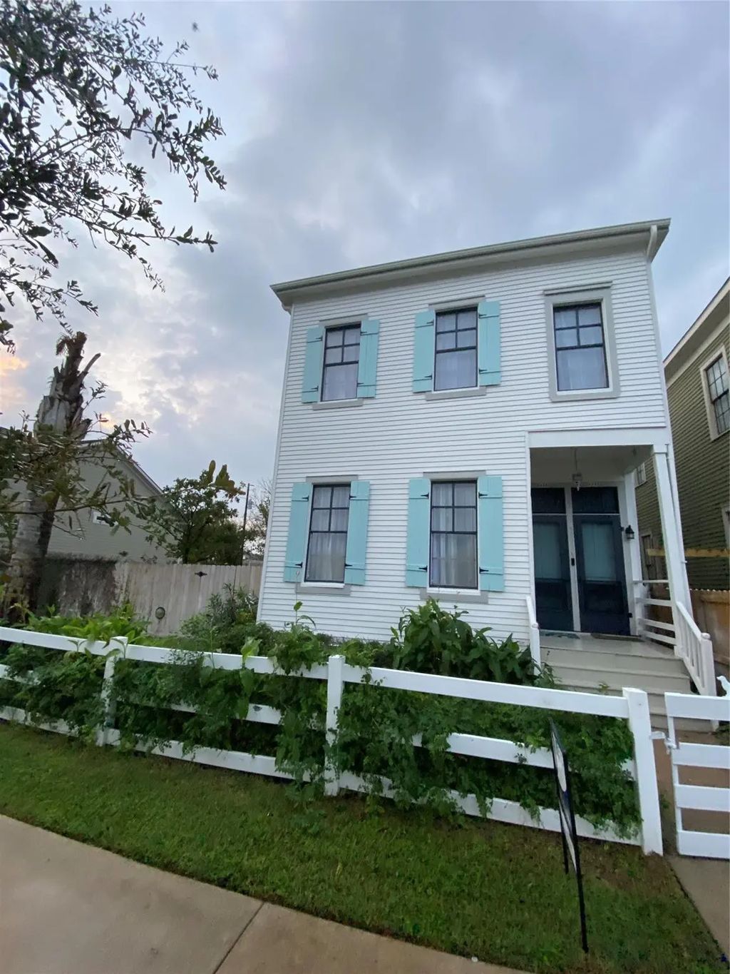 2121 Avenue K 2nd Fl, Galveston