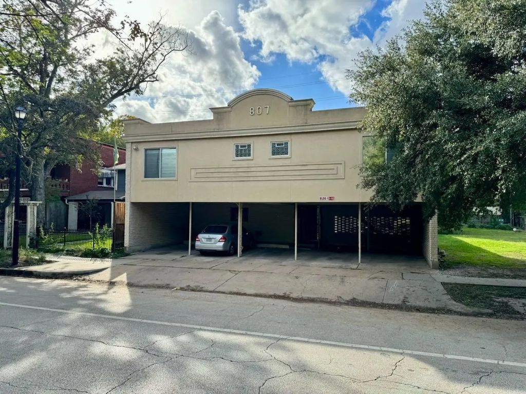 807 Heights Boulevard 10, Houston