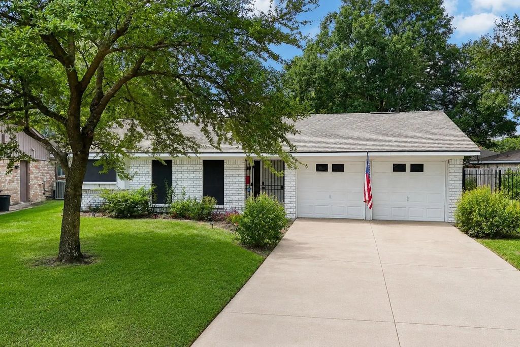 6123 Rena Street, Houston