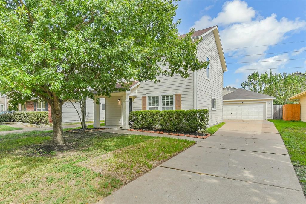 19830 Hidden Shadow Lane, Cypress