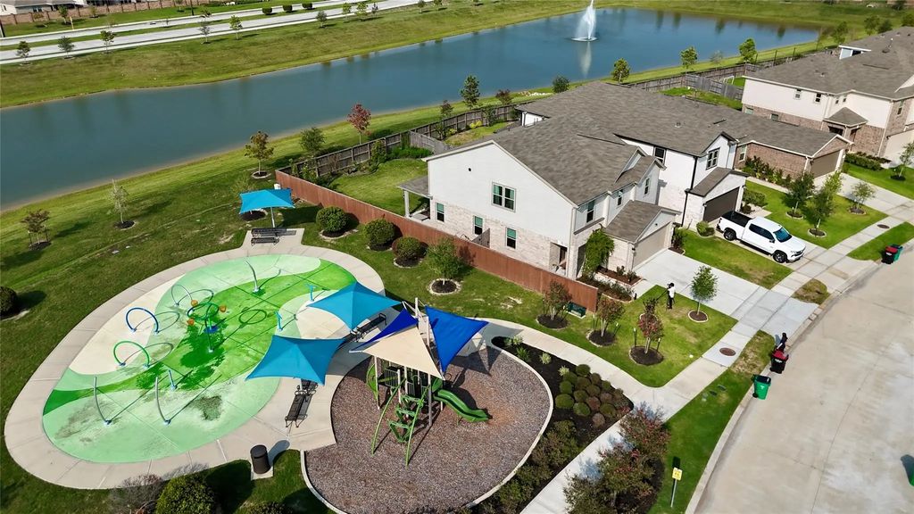 15523 Fellswood Drive, Houston
