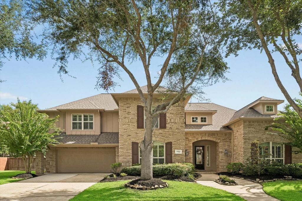 7703 Silver Pond Drive, Sugar Land