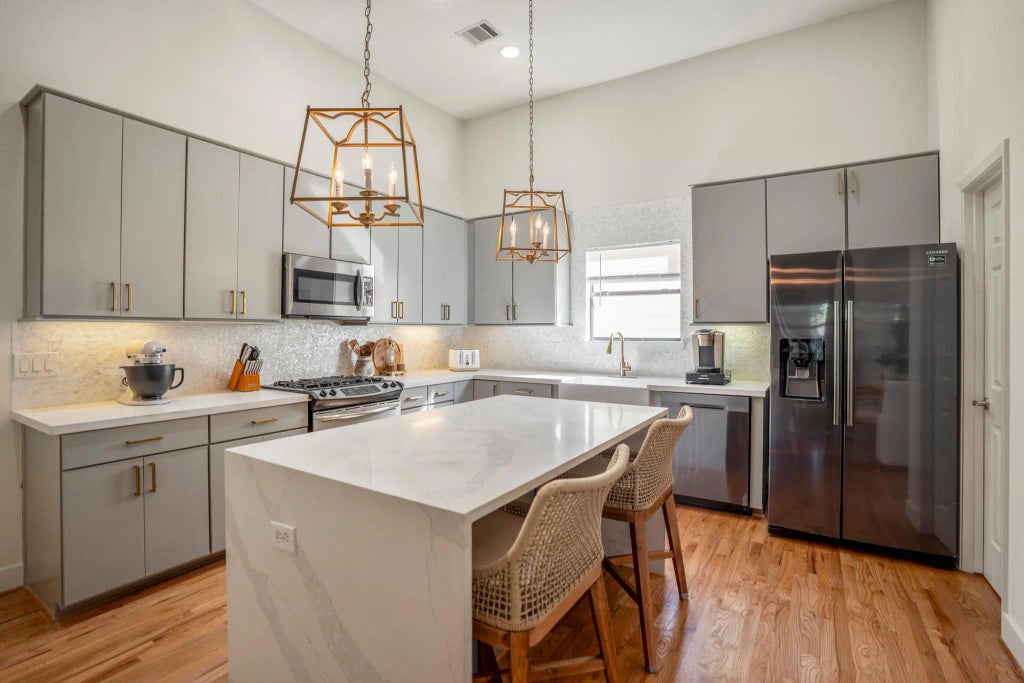 5841 Darling Street C, Houston