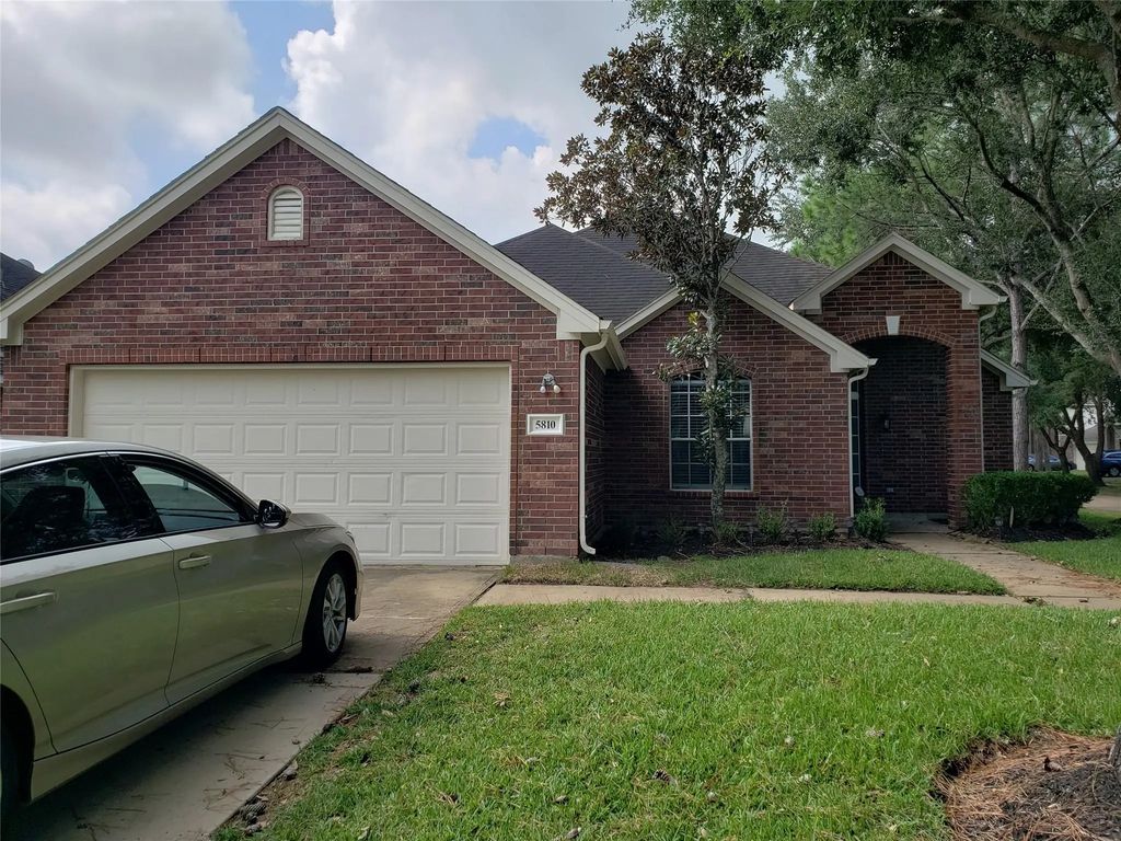 5810 Willow Park Drive, Richmond